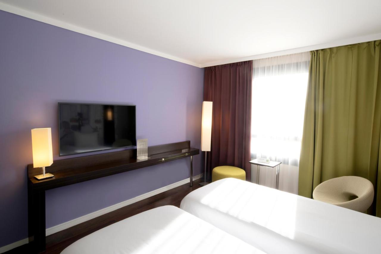 Ibis Styles Evry Courcouronnes Hotel And Events Εξωτερικό φωτογραφία