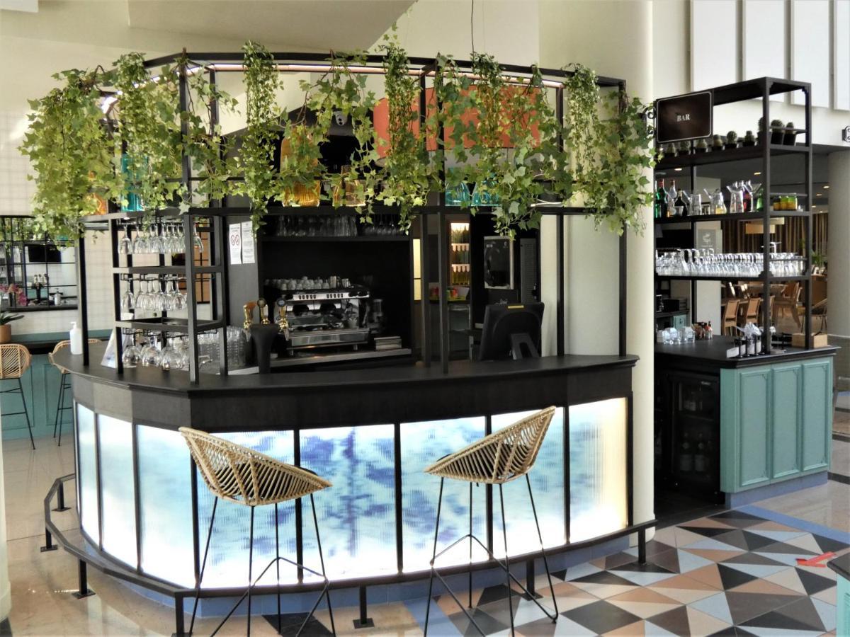 Ibis Styles Evry Courcouronnes Hotel And Events Εξωτερικό φωτογραφία