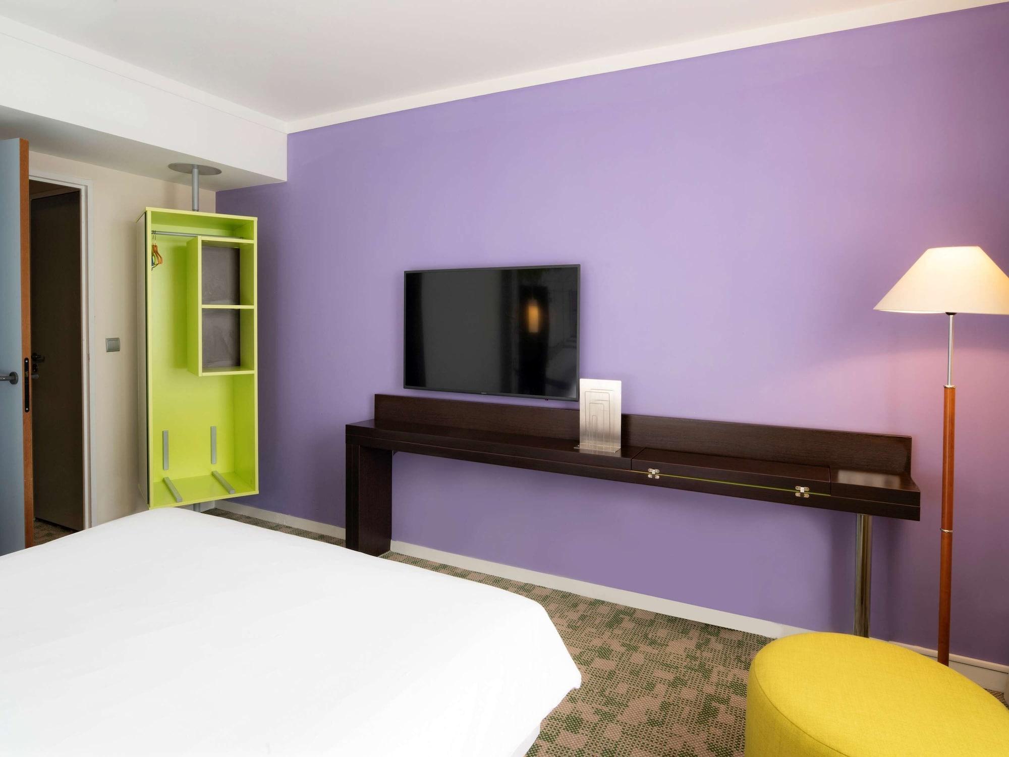 Ibis Styles Evry Courcouronnes Hotel And Events Εξωτερικό φωτογραφία