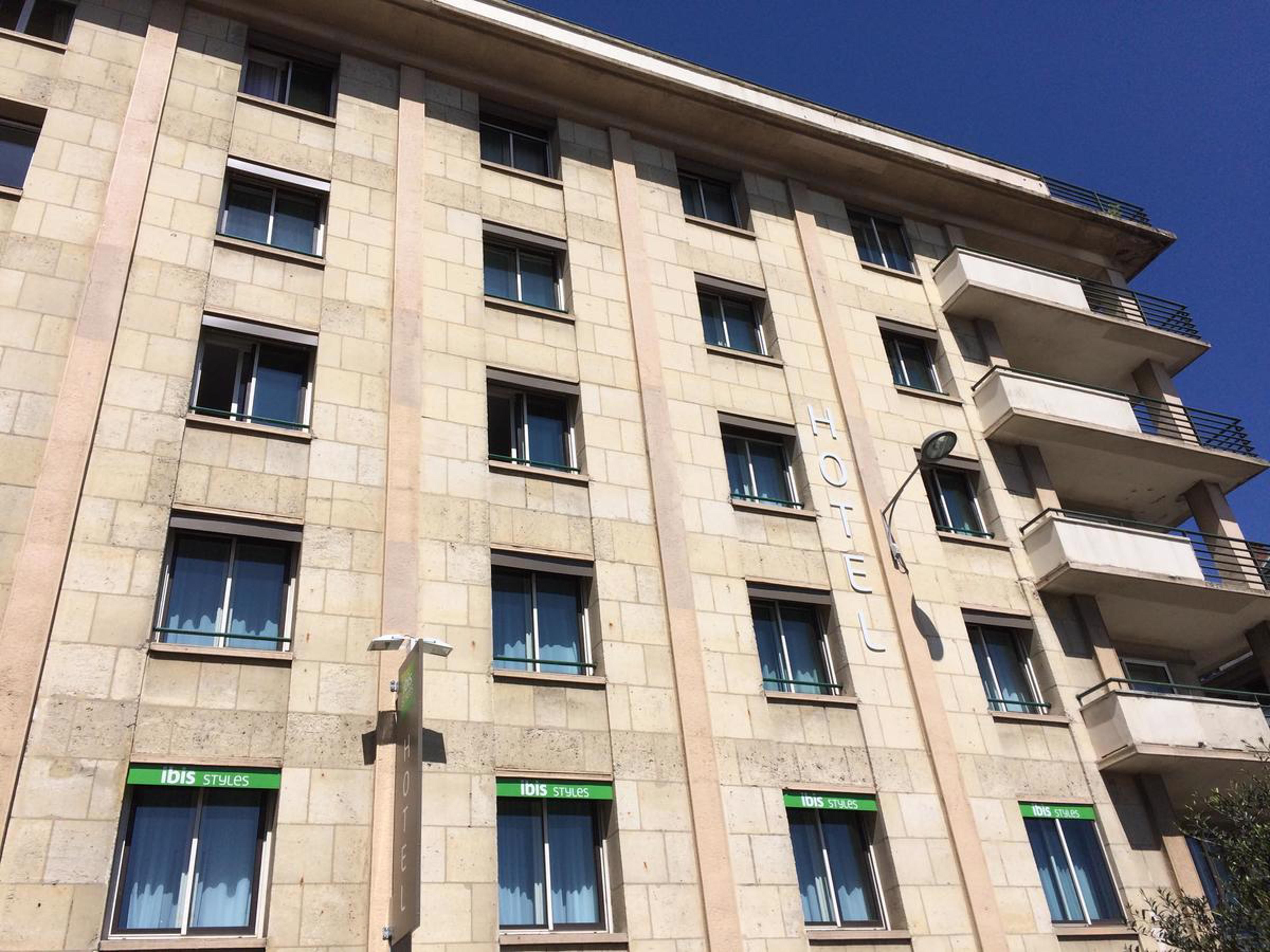 Ibis Styles Evry Courcouronnes Hotel And Events Εξωτερικό φωτογραφία