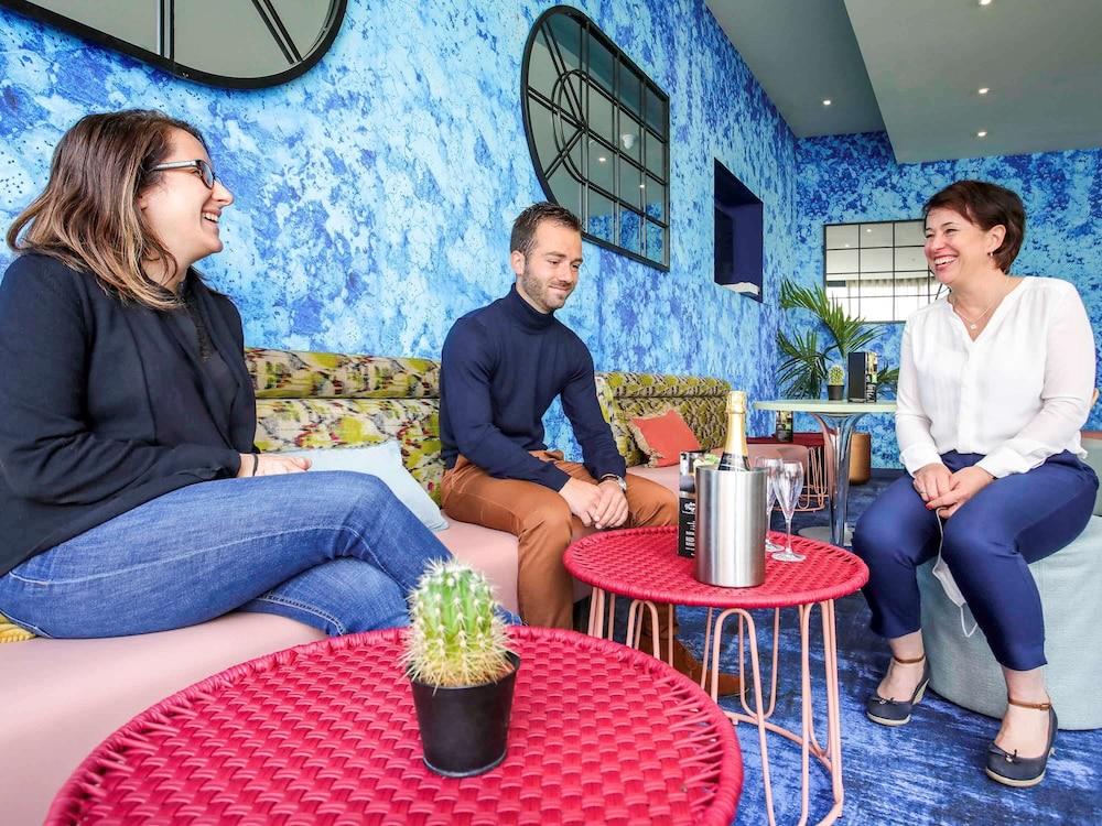 Ibis Styles Evry Courcouronnes Hotel And Events Εξωτερικό φωτογραφία