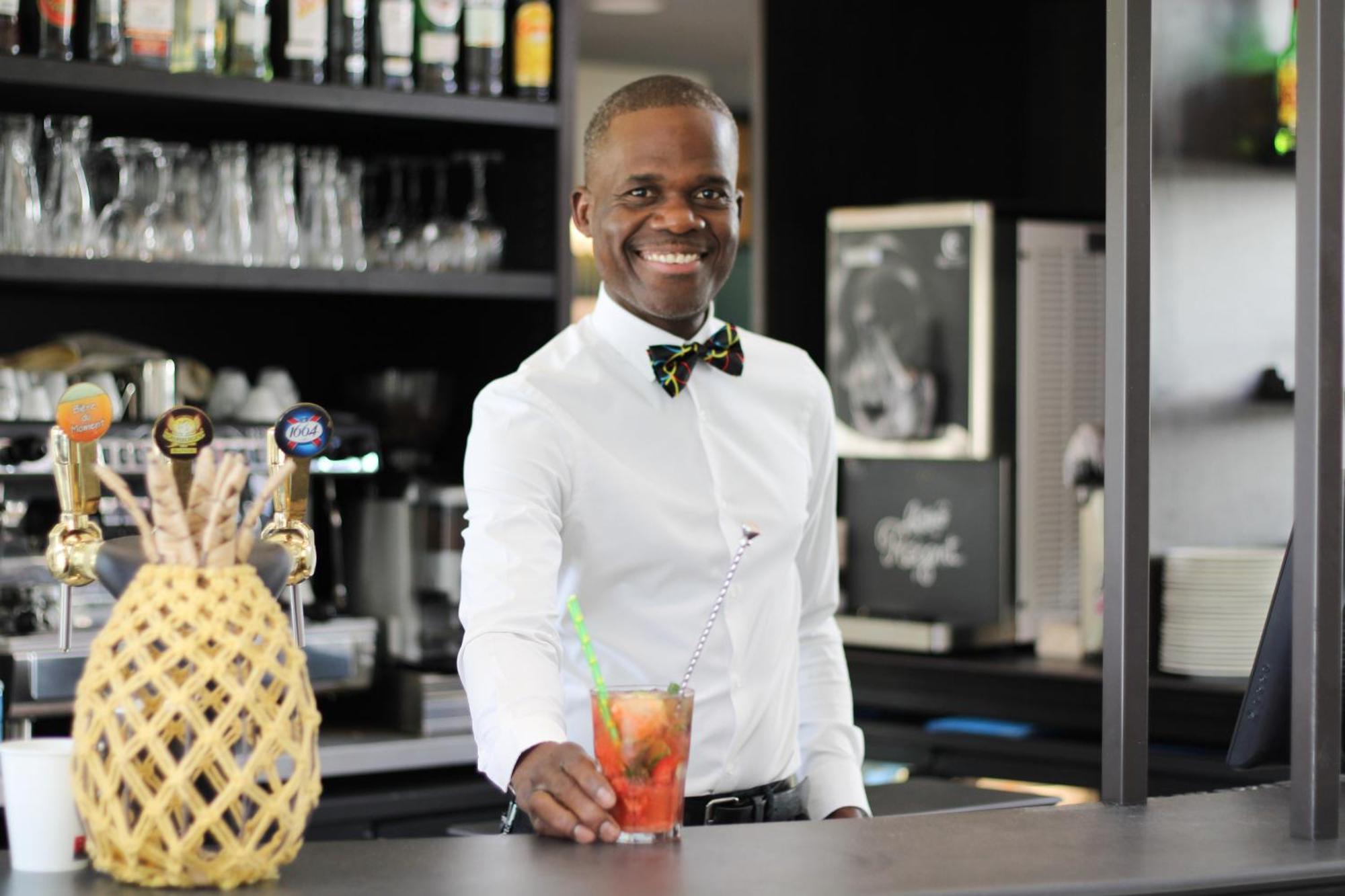 Ibis Styles Evry Courcouronnes Hotel And Events Εξωτερικό φωτογραφία